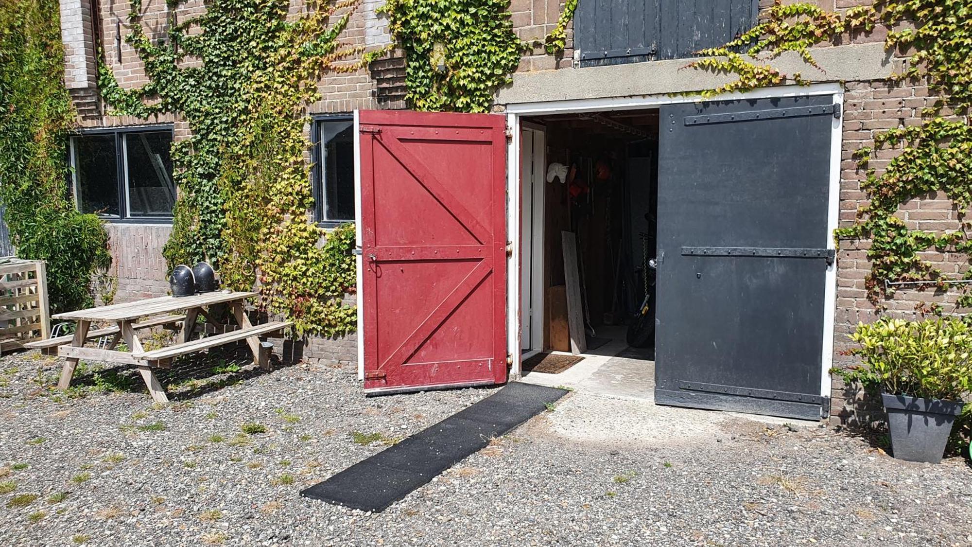Dongjum De Stjelp Bed & Breakfast エクステリア 写真